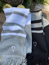 Load image into Gallery viewer, STRIPED ARROWHEAD SCARF