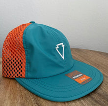 Load image into Gallery viewer, &#39;MIKEY&#39; MESH WATER RESISTANT HAT
