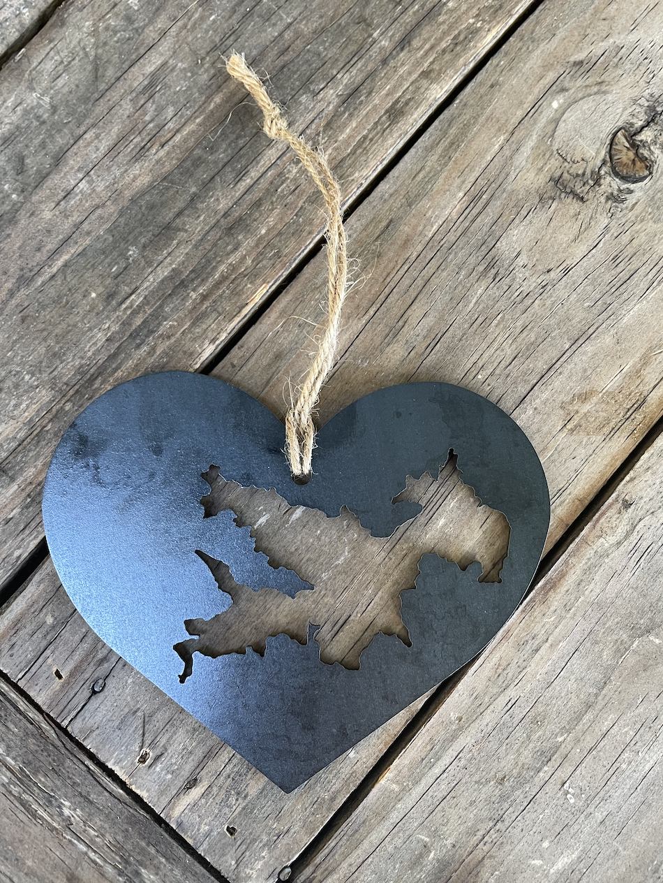 Lake Arrowhead 'outline' Heart Ornament
