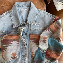 Load image into Gallery viewer, Cropped denim AZTEC jacket

